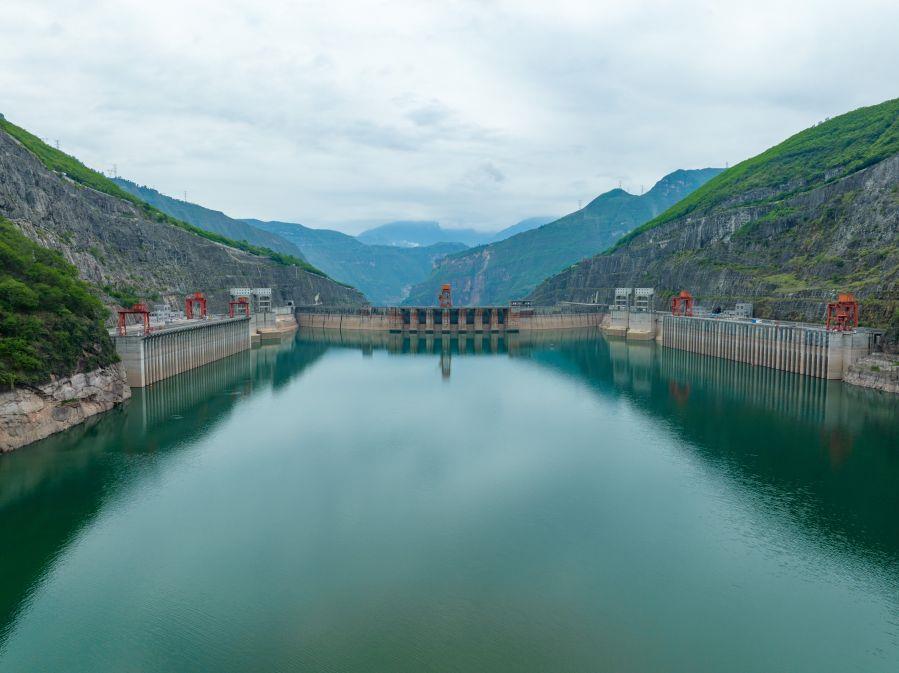 溪洛渡水电站上游面 摄影 谢雷 溪洛渡水电站上游面 摄影 谢雷